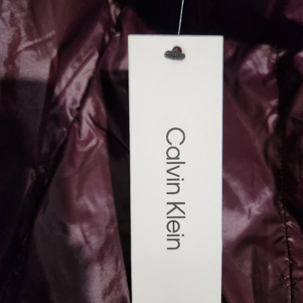 Calvin Klien puffer vest - Picture 7 of 8